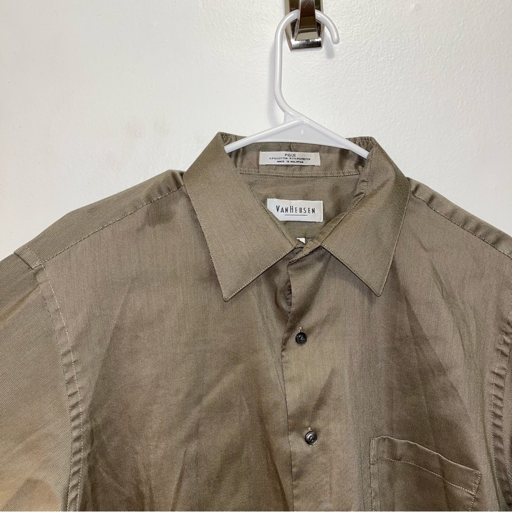 Van Heusen Long Sleeve Button-Down Shirt